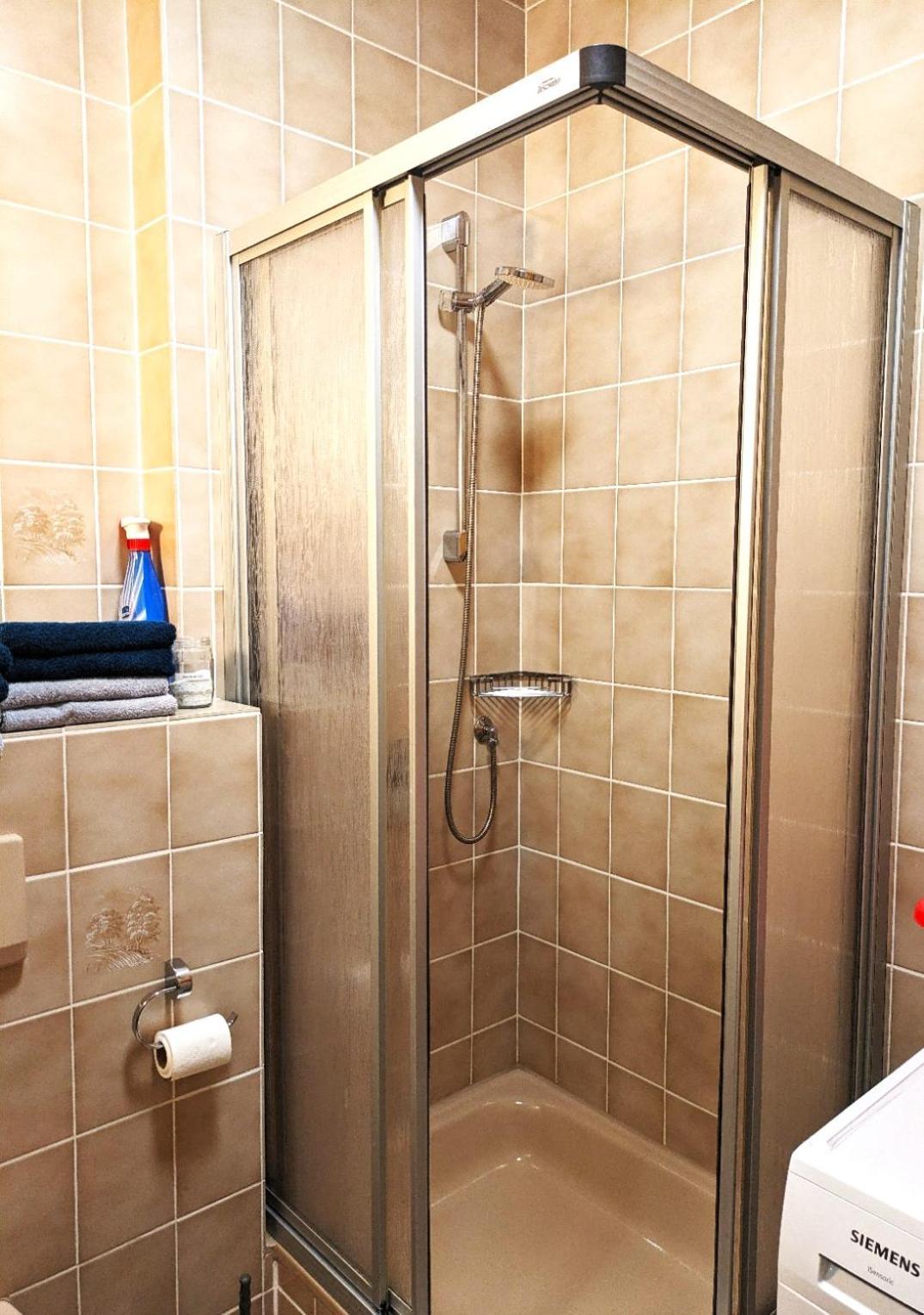 4 Zimmer Geraeumige Und Ruhig Gelegene Ferien- Und Monteurwohnung Nur Fuer Sie Allein Aujvari Vermietungen Spiegelberg المظهر الخارجي الصورة