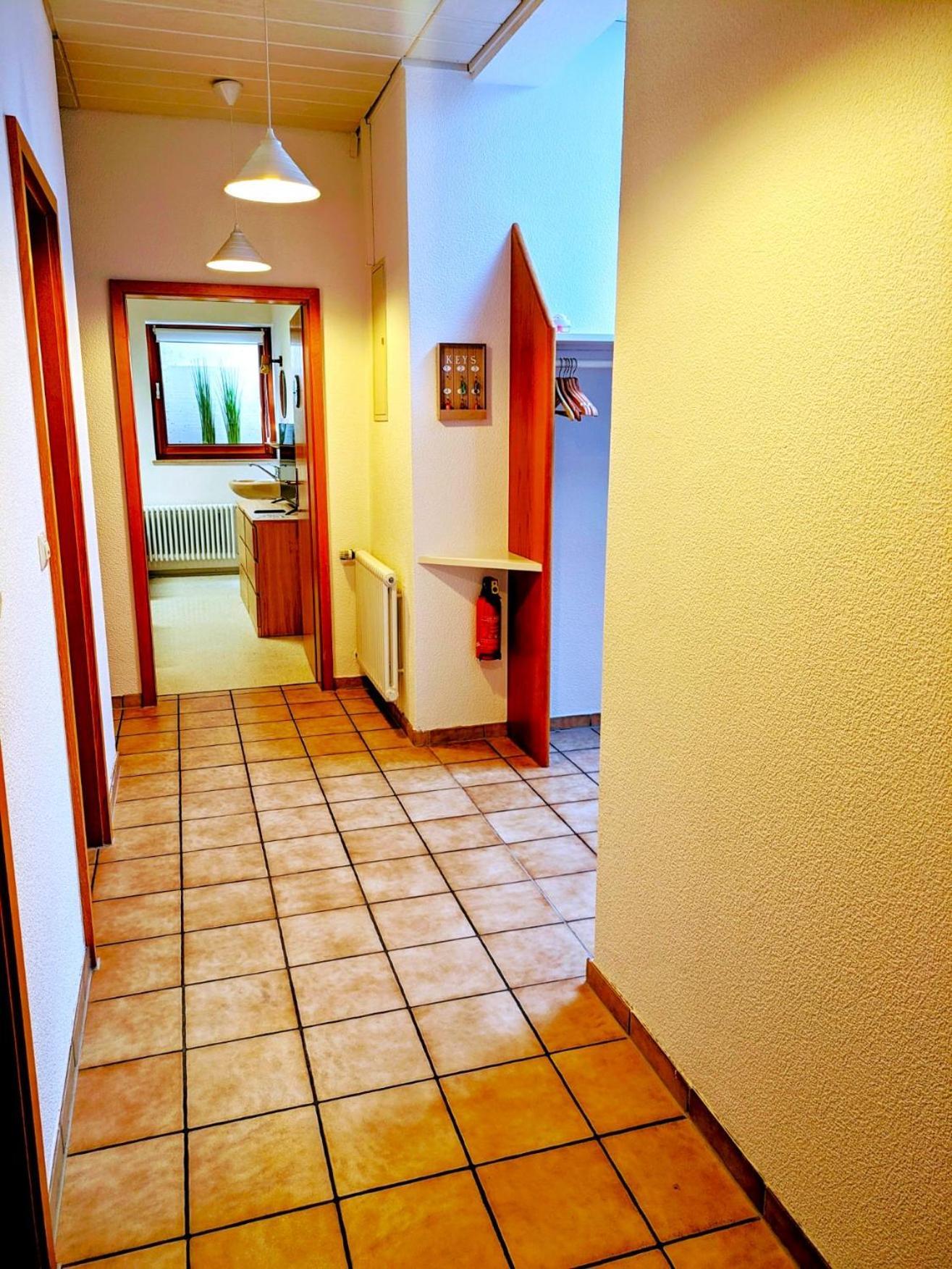 4 Zimmer Geraeumige Und Ruhig Gelegene Ferien- Und Monteurwohnung Nur Fuer Sie Allein Aujvari Vermietungen Spiegelberg المظهر الخارجي الصورة
