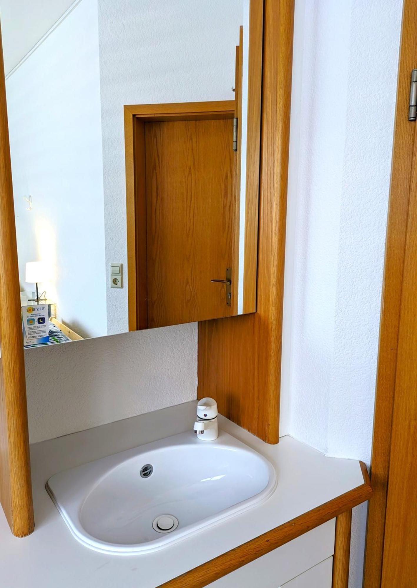 4 Zimmer Geraeumige Und Ruhig Gelegene Ferien- Und Monteurwohnung Nur Fuer Sie Allein Aujvari Vermietungen Spiegelberg المظهر الخارجي الصورة