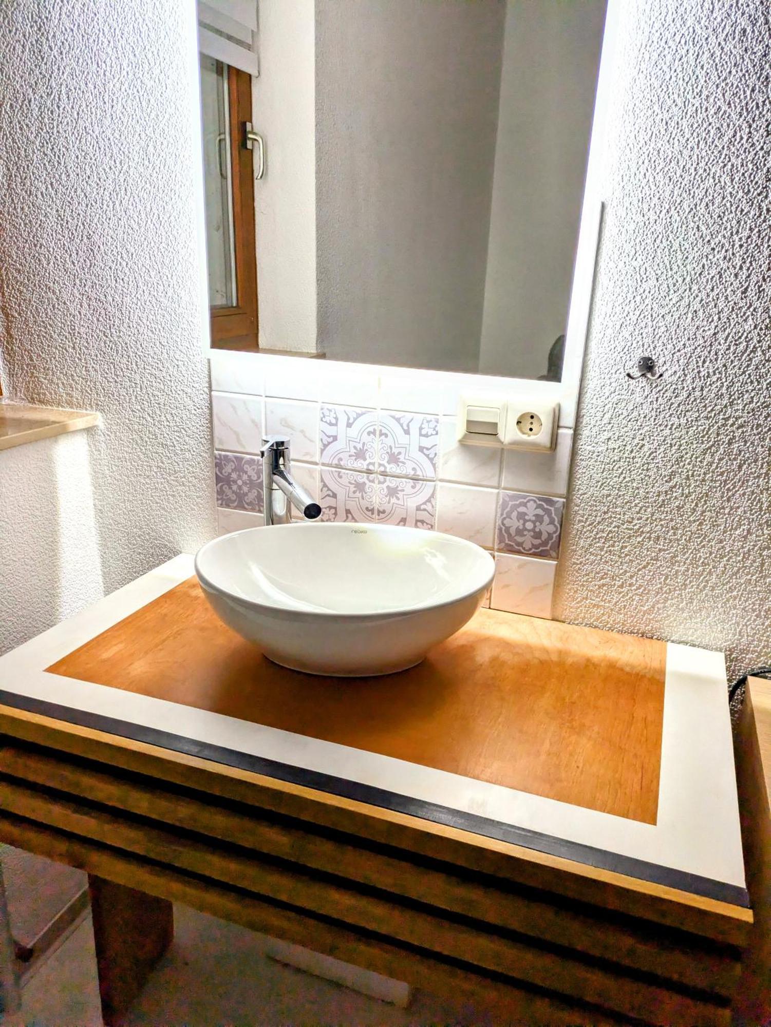 4 Zimmer Geraeumige Und Ruhig Gelegene Ferien- Und Monteurwohnung Nur Fuer Sie Allein Aujvari Vermietungen Spiegelberg المظهر الخارجي الصورة
